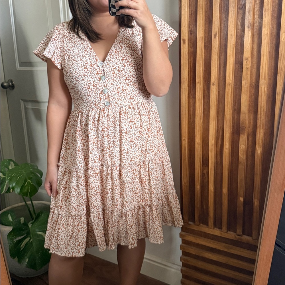 Petal‎ And Pup Dancer Dress in Tan. Size 8 - Picture 6 of 12